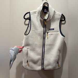Patagonia Off-White Fleece Vest
